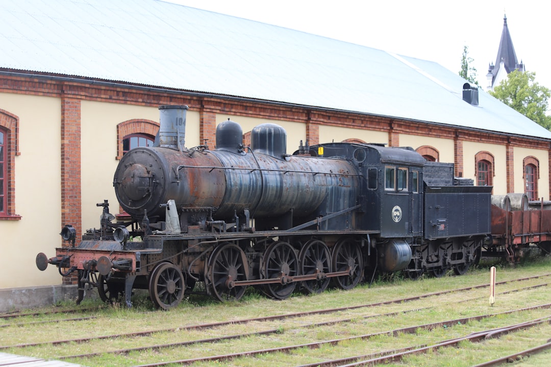 Actualités IA : Expériences secrètes d’IA, robots programmés par vibration et folie open source