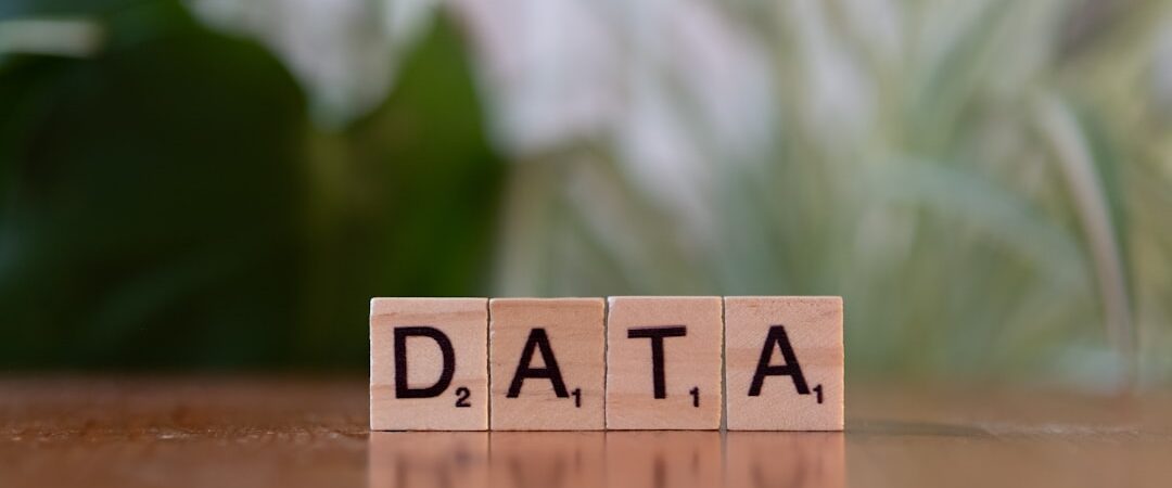 Diffusion vs Autorégressif : Quelle IA Choisir en Contexte de Données Limitées ?