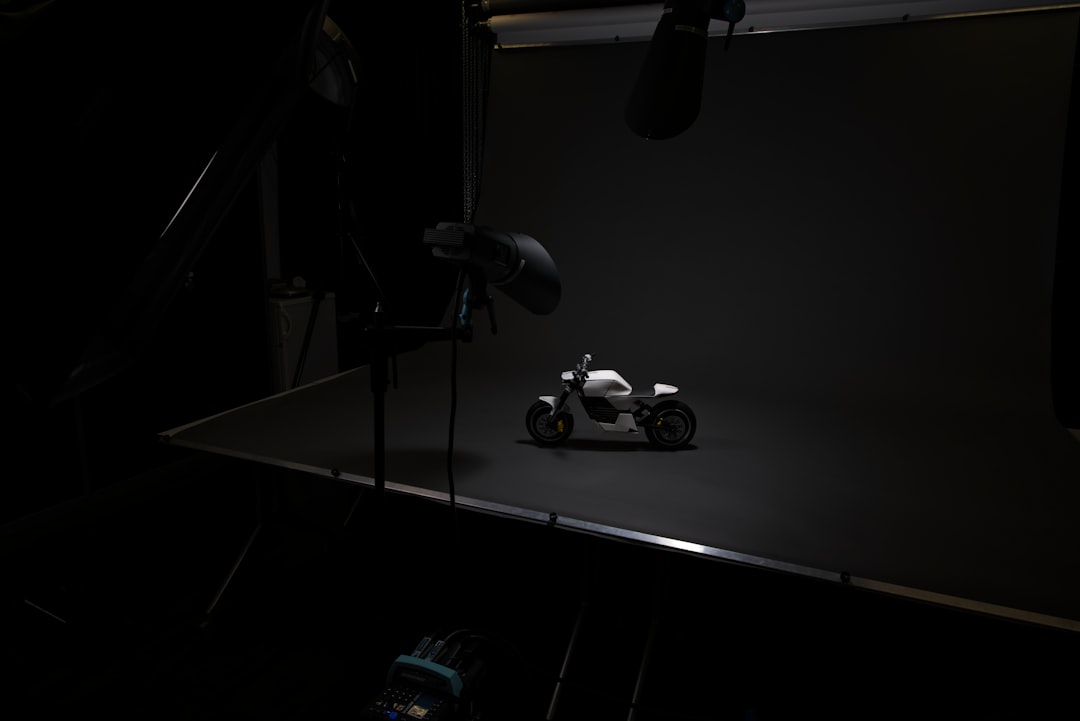 Actualités IA : Robot Neo 1X, Extropic TSU, Minimax M2, Cursor 2 et Plus !